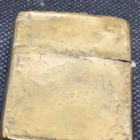 Vintage well worn and loved Marlboro zippo lighter - Picture 4 of 7